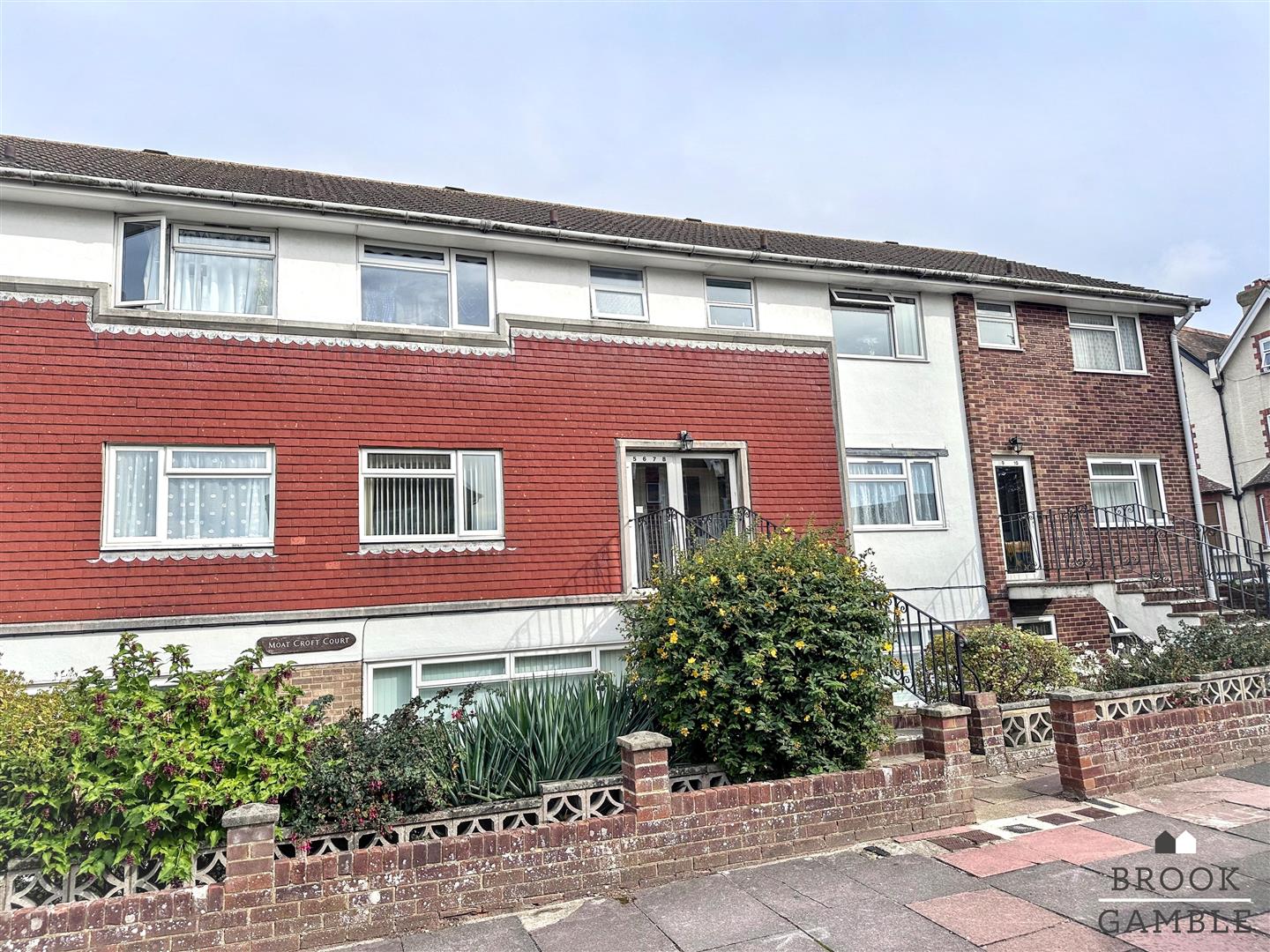 1 Bedroom Flat - Purpose Built for Sale: £159,950. Moatcroft Court in Eastbourne, East Sussex